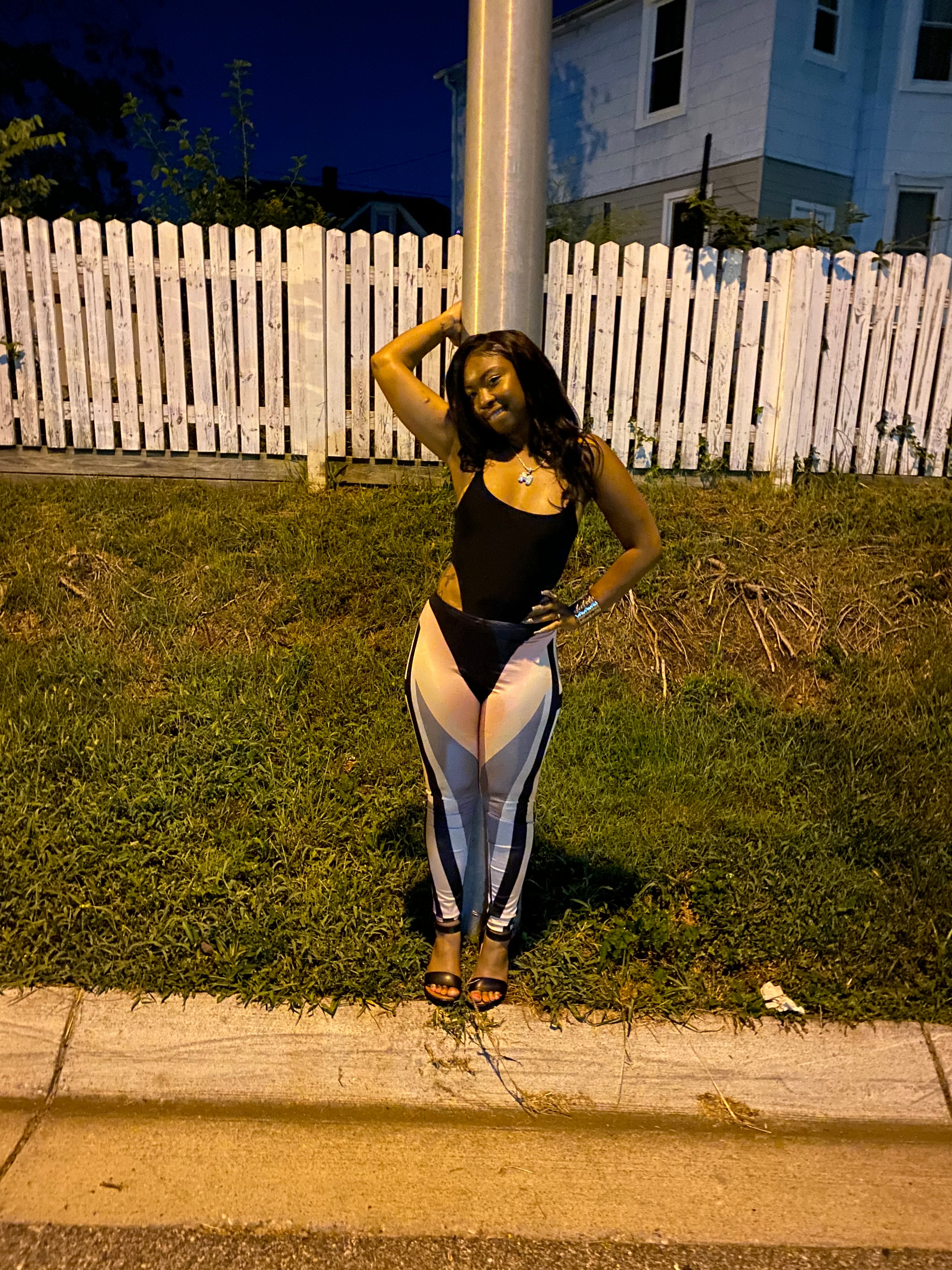 Catch a man's eye leggings