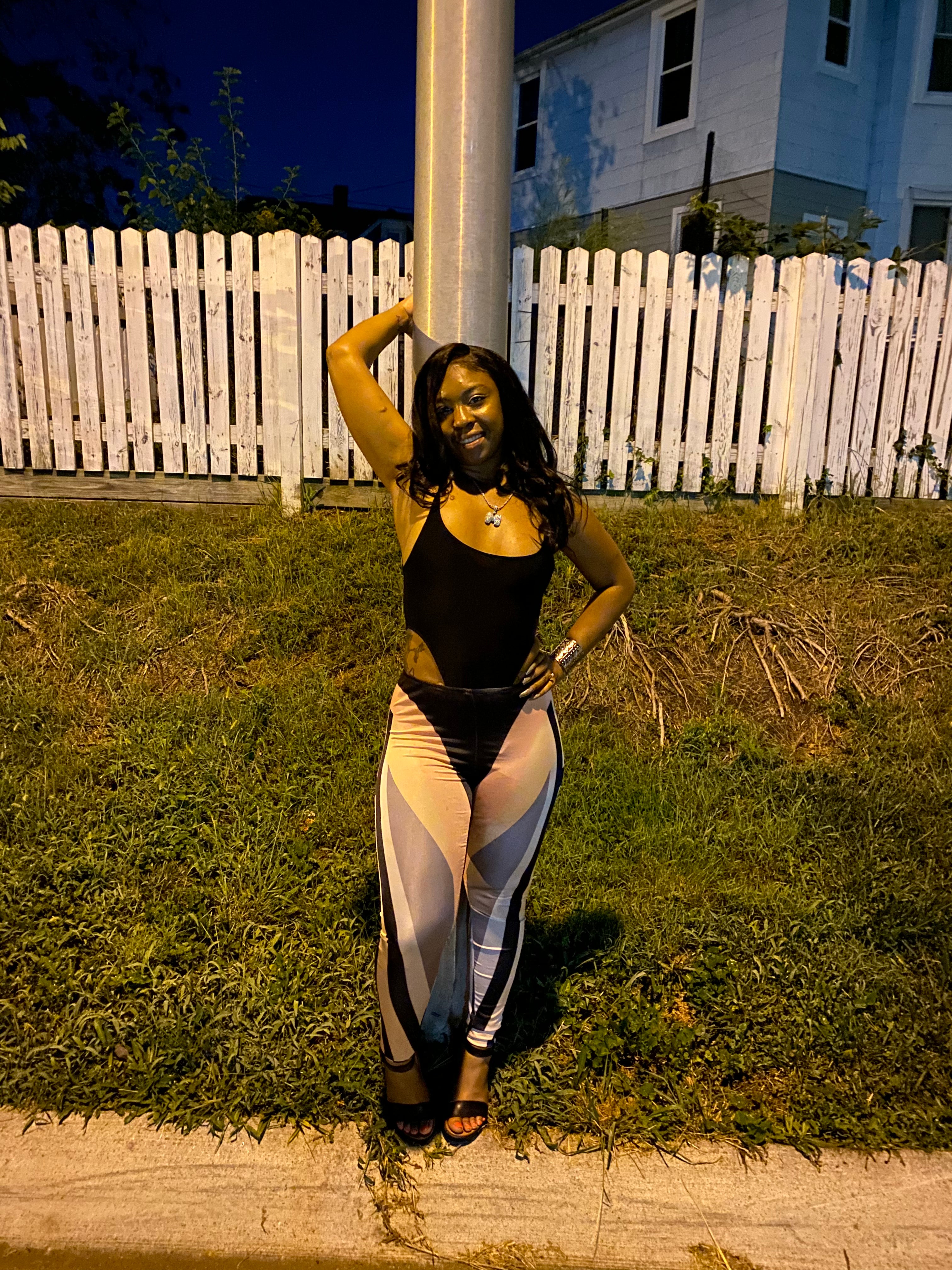Catch a man's eye leggings